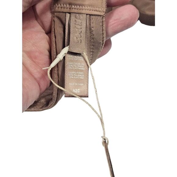 Skims underwire bra Nwt - Picture 6 of 8